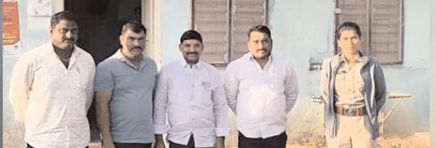 మాజీ సర్పంచ్ అసెంబ్లీ ముట్టడి యత్నం