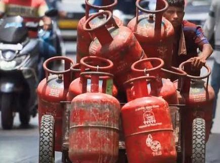 భారీగా పెరిగిన గ్యాస్ ధరలు