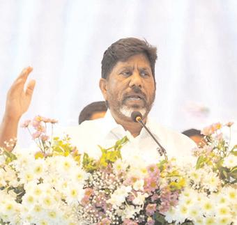 ఎగ్జిబిషన్ సొసైటీ ప్రపంచ స్థాయికి ఎదగాలి