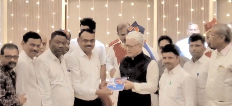టీడబ్ల్యూజేఎఫ్ మీడియా డైరీని ఆవిష్కరించిన గవర్నర్