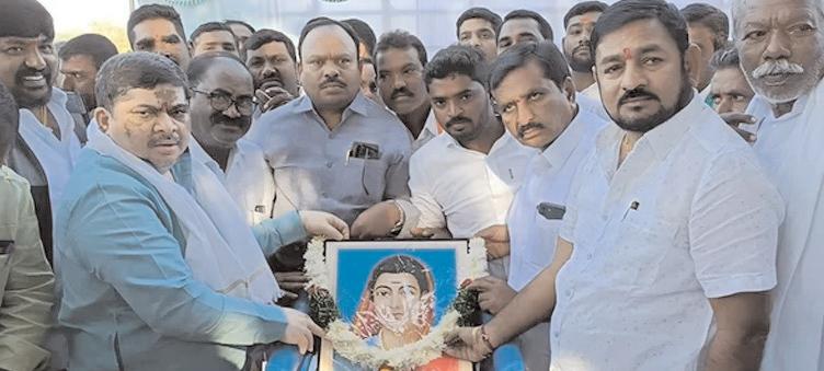 దేశంలో తొలి మహిళా ఉపాధ్యాయురాలు సావిత్రి బాయి పూలే