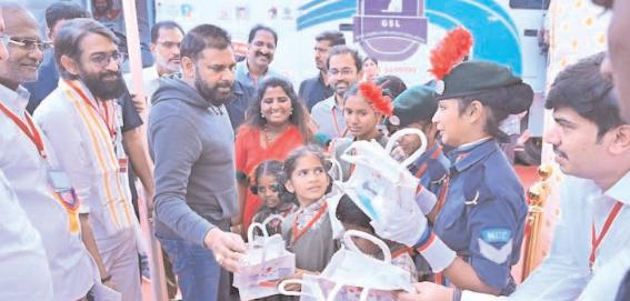 నెలలో ఒక రోజు పల్లెబాట పట్టండి
