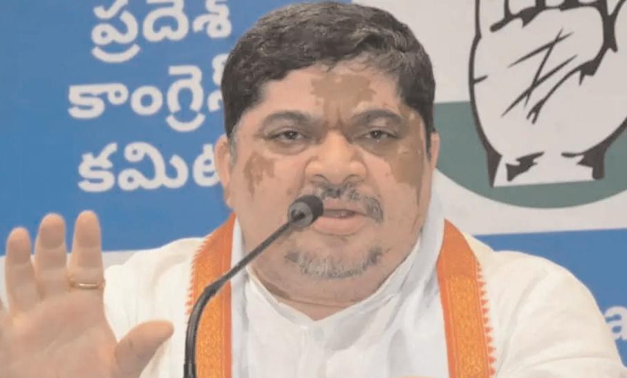 ఎరువుల లోటు లేకుండా చూడాలి