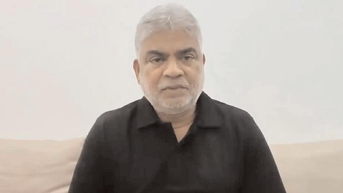 మాజీ ఎమ్మెల్యే మెతుకు ఆనంద్కు స్పీకర్ నోటీసులు