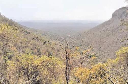 కర్రెగుట్టల్లో వరుసగా పేలిన ఐఈడీలు