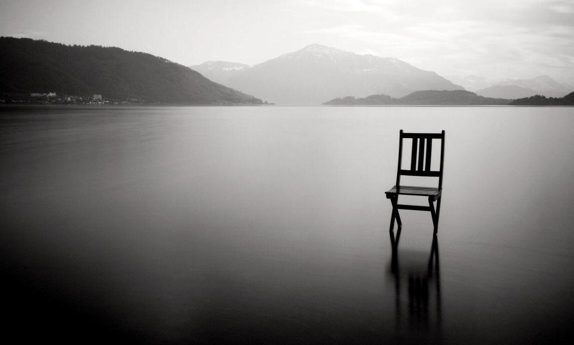 నిశ్శబ్దం వెనుక