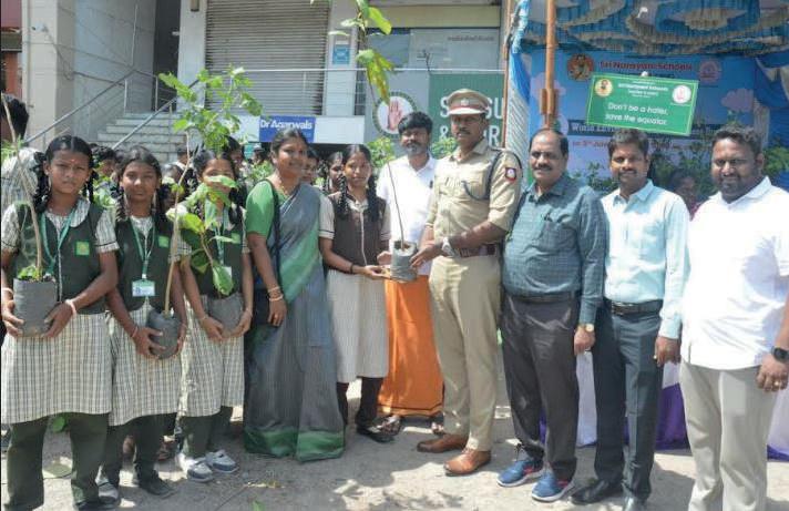 ஸ்ரீபுரம் சக்தி அம்மாவின் தெய்வீக அருளால் 5 ஆயிரம் மரக்கன்றுகள் வினியோகம்