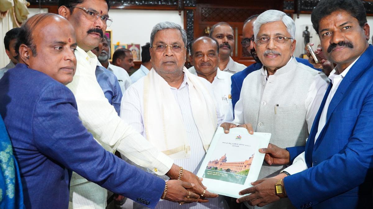 CASTE CENSUS: LINGAYATS AND VOKKALIGAS MAY ADOPT WAIT-AND-WATCH APPROACH POST CABINET DISCUSSION
