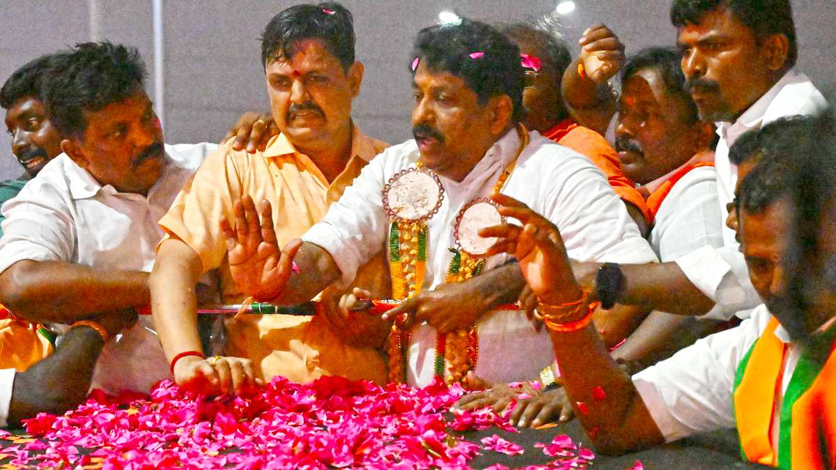 DMK'S KATCHATHEEVU RESOLUTION A POLITICAL STUNT TO DECEIVE PEOPLE, SAYS NAINAR NAGENTHRAN