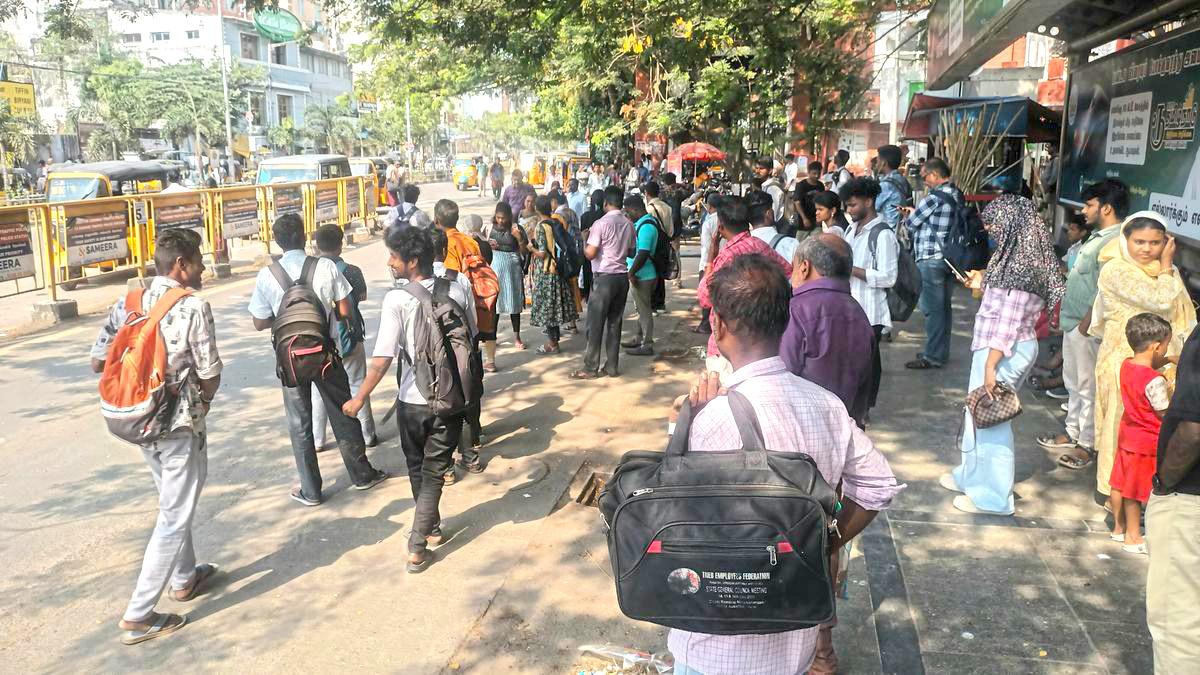 RISING HUMIDITY LEVEL MAKES THINGS VERY UNCOMFORTABLE FOR CHENNAI RESIDENTS
