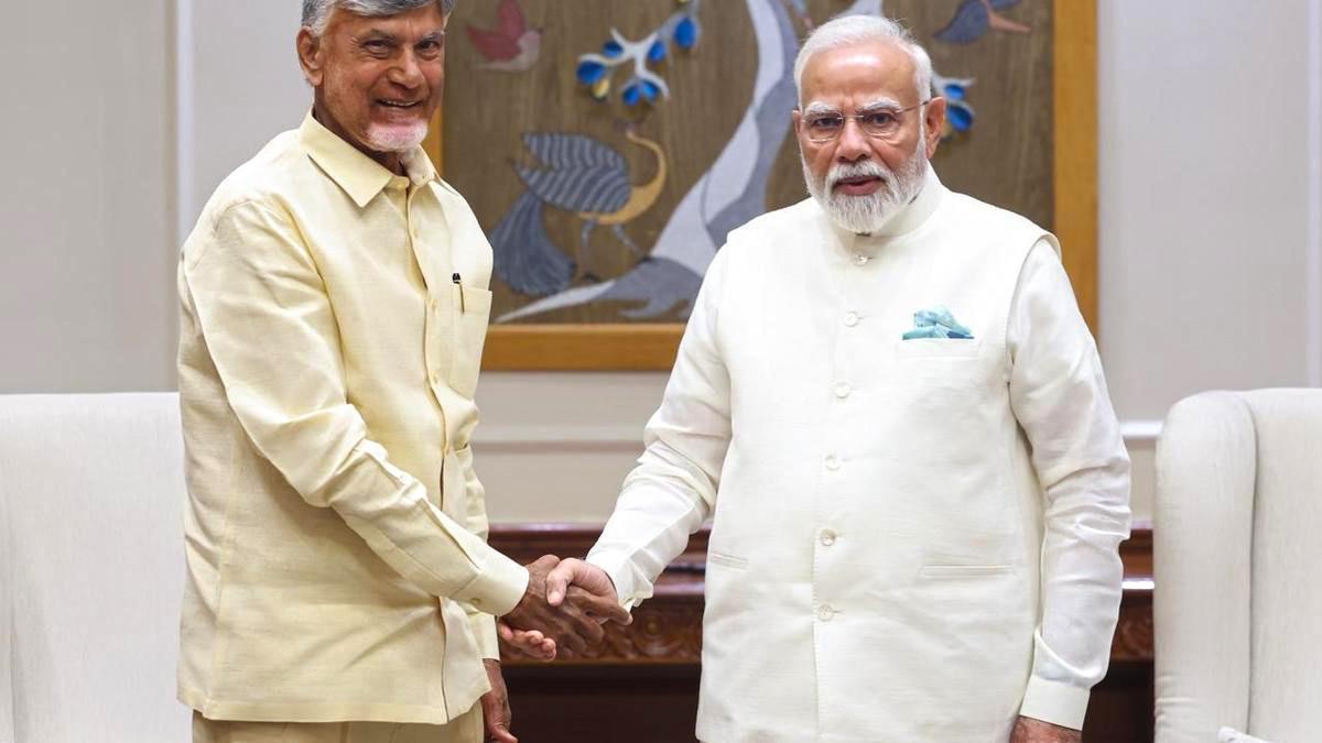NAIDU INVITES MODI FOR RELAUNCH OF AMARAVATI WORKS, EXTENDS SOLIDARITY IN WAKE OF PAHALGAM ATTACK