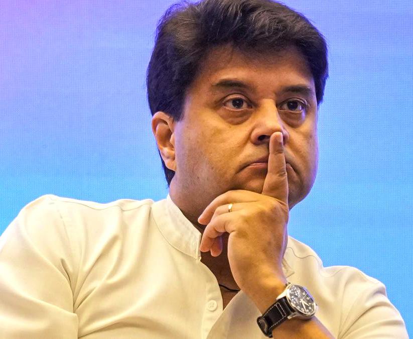 INDIA WILL HAVE 1 BILLION INTERNET USERS BY THIS FISCAL: JYOTIRADITYA SCINDIA