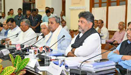 SIDDARAMAIAH DIRECTS CS TO ISSUE NOTICES TO DOPIS FOR POOR SHOW IN SSLC RESULTS