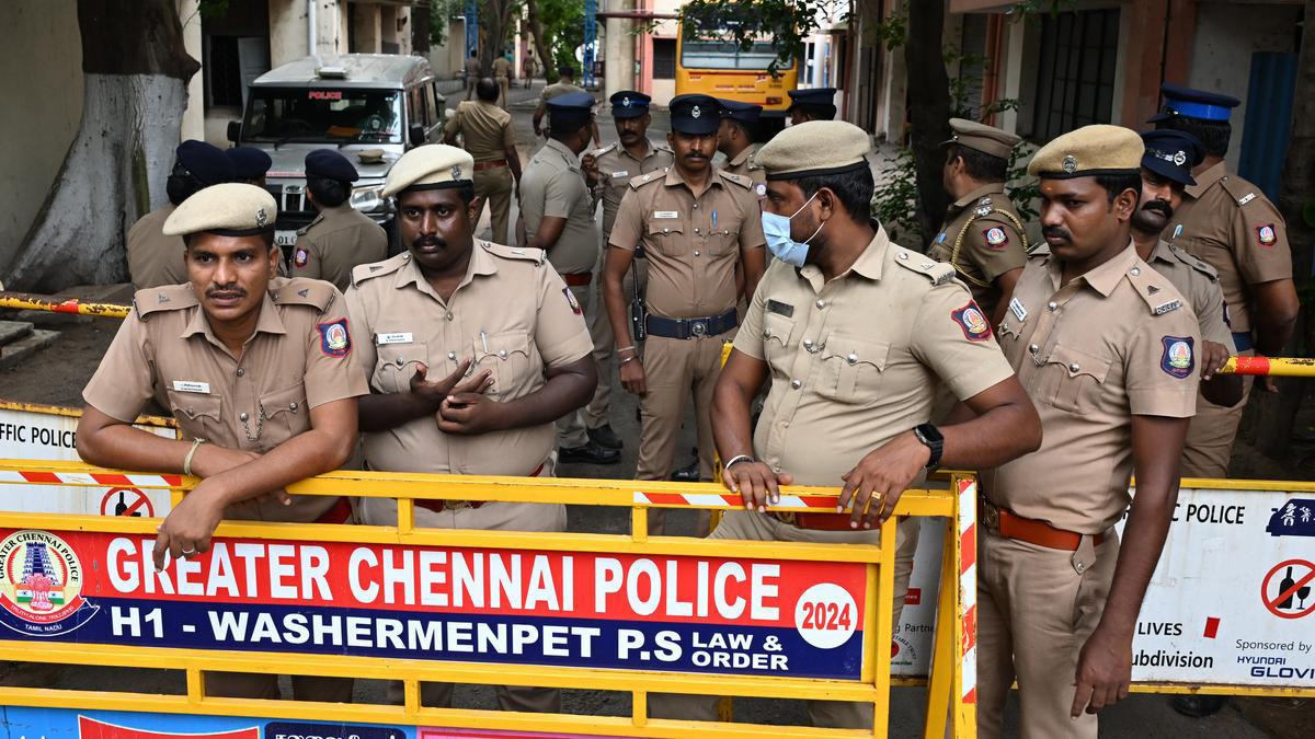 MADRAS HIGH COURT ADVICES CHENNAI COMMISSIONER OF POLICE NOT TO SEND INVESTIGATING OFFICERS ON BANDOBUST DUTY
