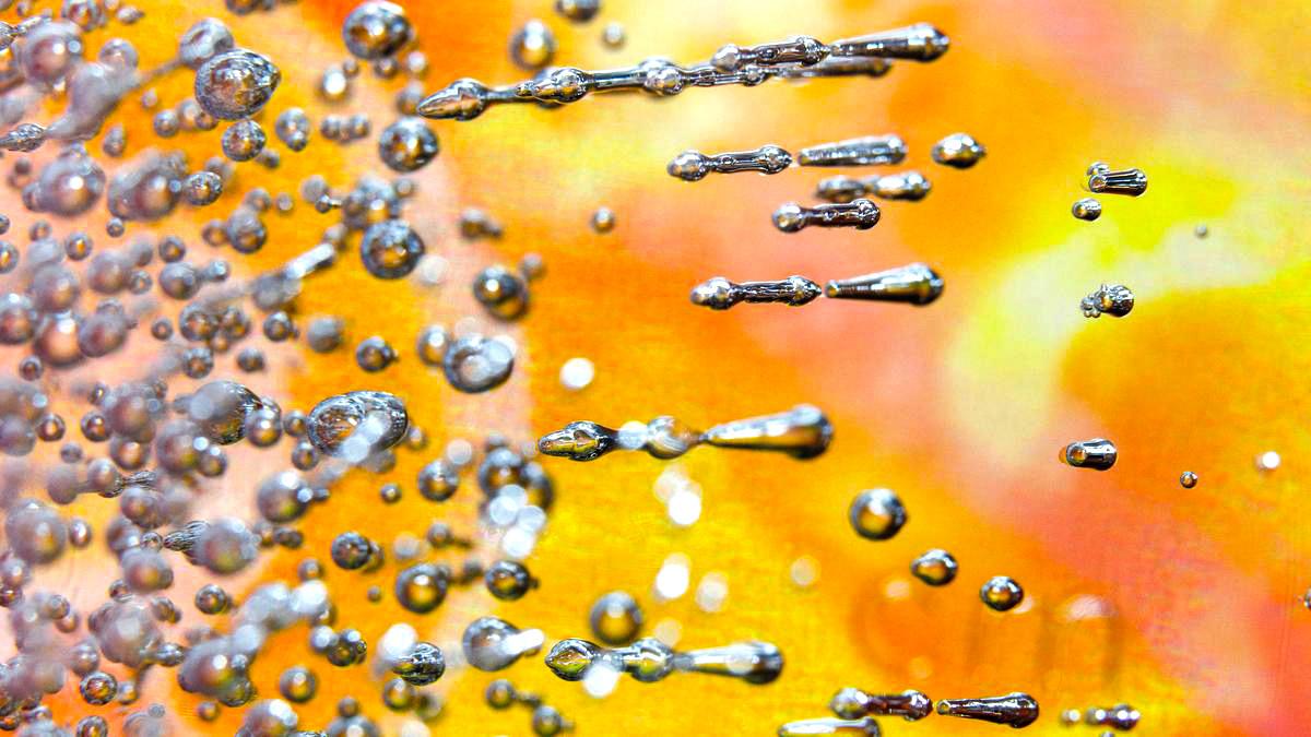 AIR BUBBLES TRAPPED IN ICE CAN STORE MESSAGES IN COLD PLACES