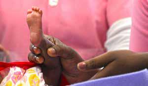 ISSUE BIRTH CERTIFICATE BEFORE DISCHARGE OF BABY, REGISTRAR GENERAL OF INDIA TELLS STATES