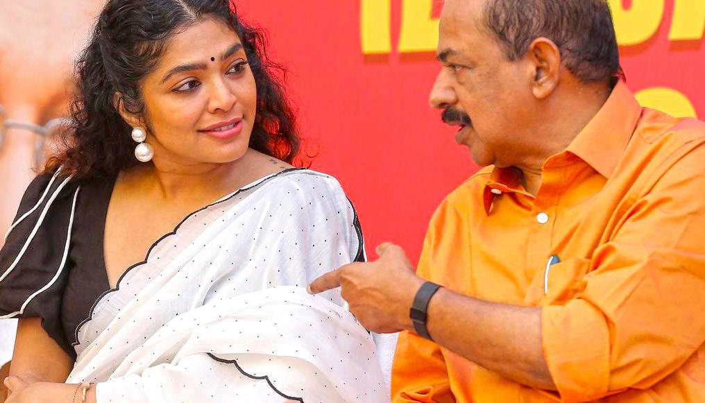 MARKET INTERVENTION SUCCEEDED IN CONTROLLING PRICE RISE, SAYS MINISTER