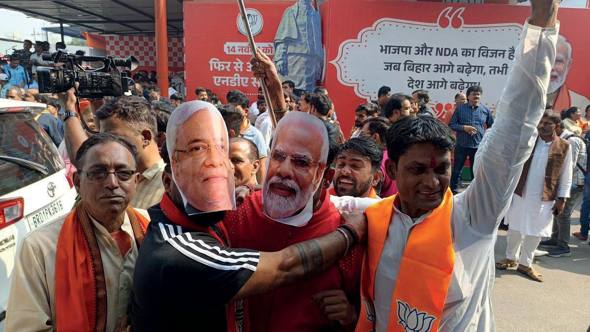 BIHAR ELECTION 2025 RESULTS: NDA CROSSES 200-SEAT MARK IN LEADS AS MAHAGATHBANDHAN FAILS TO TAKE OFF