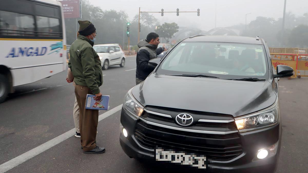 Delhi's entry ban on non-city private vehicles below BS-VI comes into force