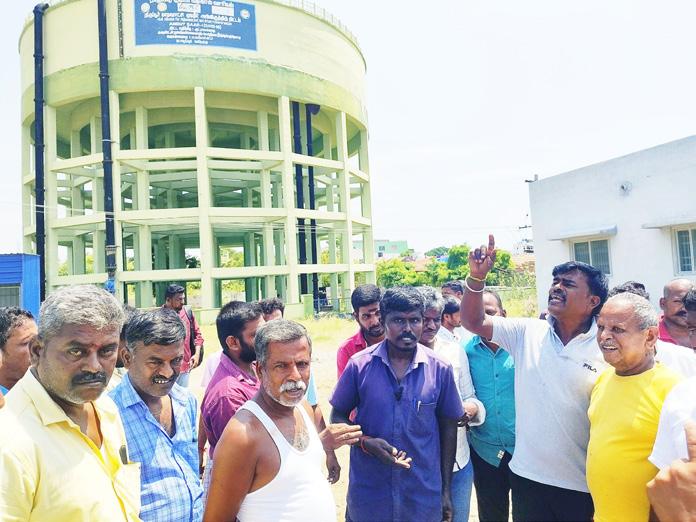 திருப்பூர் கரண்டாம்பாளையம் மேட்டுநிலை நீர் தேக்க தொட்டியில் கசிவுகள் கலெக்டர் ஆய்வு