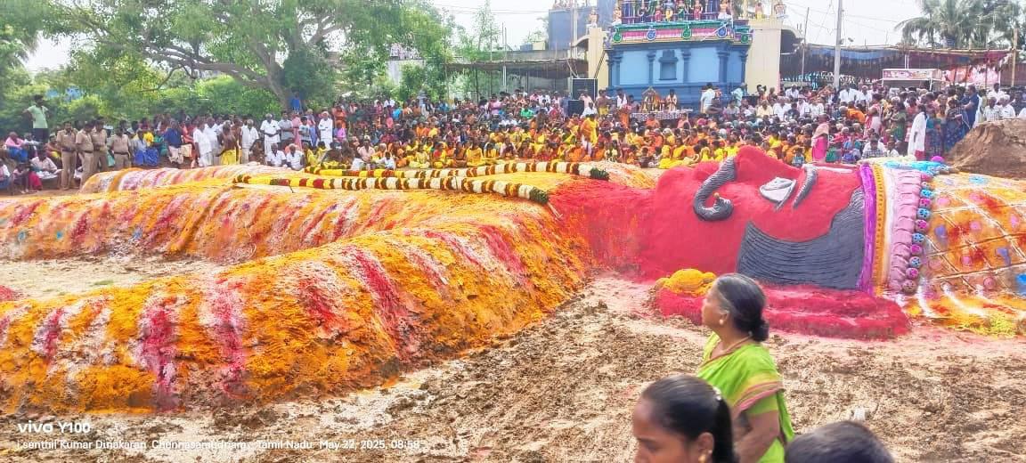அக்னி வசந்த விழாவில் துரியோதனன் படுகளம் நிகழ்ச்சி