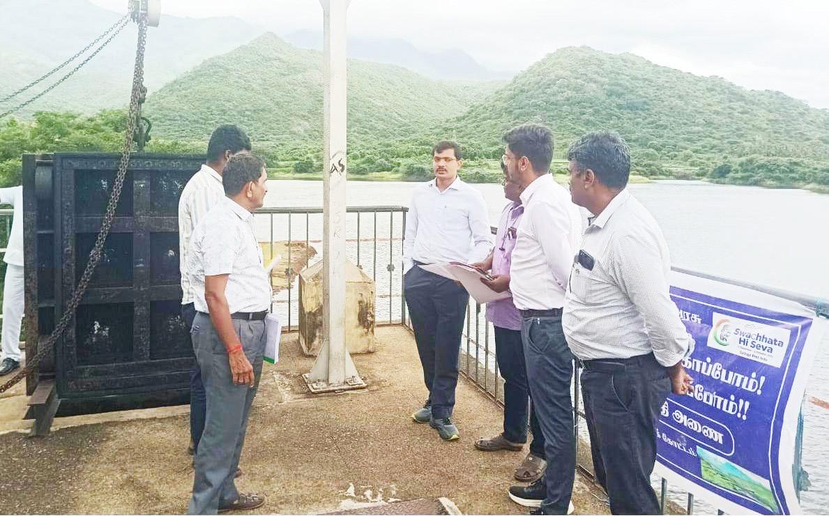 தென்மேற்கு பருவமழை முன்னேற்பாடு பணிகள் மற்றும் பல்வேறு பணிகளின் செயல்பாடுகள் குறித்து மாவட்ட கண்காணிப்பு அலுவலர் இரண்டாவது நாளாக ஆய்வு!
