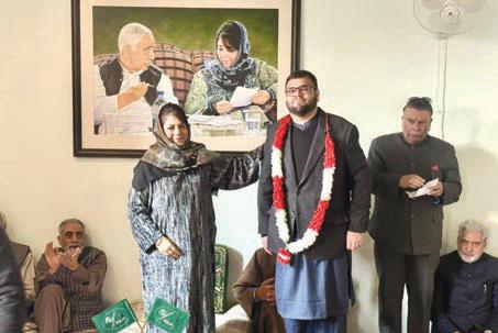 Centre must revisit Kashmir policy to initiate dialogue: Mehbooba Mufti