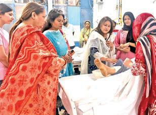 Ritika led Subhadra Society members visit GMC to inquire about health of injured in Pak’s shelling