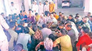 Sadhotra visits border shelter camps, lauds relief efforts of Omar Abdullah