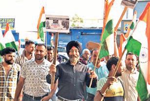 Parvinder leads Tiranga Rally in Ward 58, lauds Army’s bravery against Pakistan