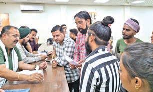 Dr. Narinder, Randhawa hold Public Darbar