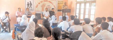 Doda police organises drug awareness program under Operation Pathshalla
