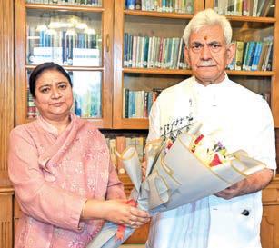 VC KU, Bikers from Kerala meet LG Sinha