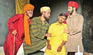 Natrang stages hilarious Hindi play 'Shaatir Khiladi' in Jammu