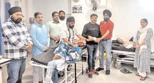 Former MLC visits Amandeep Hospital Amritsar, offers financial aid to cross-border shelling victims