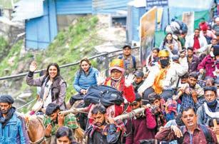 36 Amarnath Yatris injured after 5 buses collide; rejoin Yatra after treatment