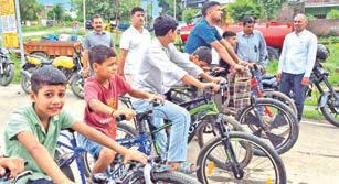 Cyclothon rally held across Kathua to promote fitness under Fit India Movement