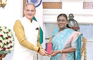 Ladakh LG calls on President Murmu