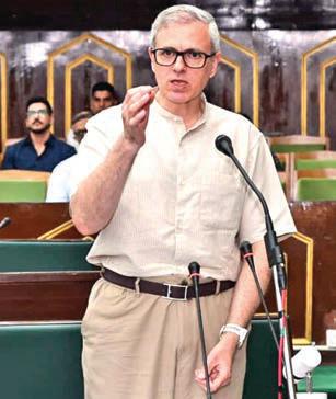 Govt committed to phased regularization of daily wagers: Omar