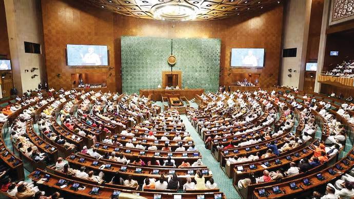 நாடாளுமன்றத்தில் சிறந்த பங்களிப்புக்காக 17 எம்.பி.க்களுக்கு விருது அறிவிப்பு