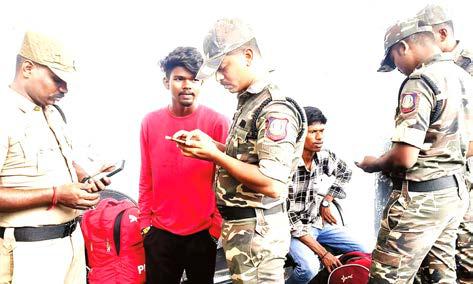 வங்கதேசத்தினர் ஊடுருவல்? -திருப்பூரில் போலீசார் தீவிர கண்காணிப்பு