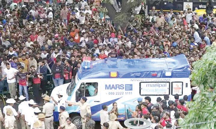 பெங்களூரு விவகாரம்; பெண் ஐ.ஏ.எஸ். அதிகாரி மீது நடவடிக்கை பாயுமா?