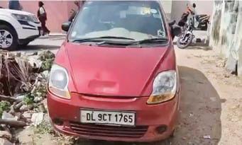 ஏ.சி காருக்குள் மது அருந்திய 2 பேர் மூச்சு திணறி உயிரிழப்பு