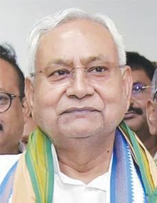 பீகார் முதல்-மந்திரியாக இன்று பதவியேற்கிறார் நிதிஷ் குமார்