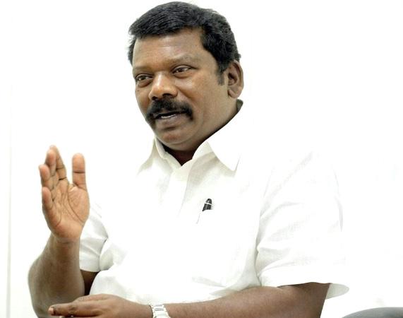 மக்கள் நலன் கருதி, ரிசர்வ் வங்கி விதித்த கட்டுப்பாடுகளை திரும்ப பெற வேண்டும்