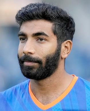 டெஸ்ட் கிரிக்கெட் பாக்.ஜாம்பவான் வாசிம் அக்ரமின் வாழ்நாள் சாதனையை தகர்த்த பும்ரா