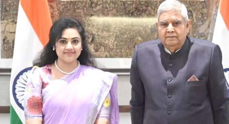 குடியரசு துணைத் தலைவரை சந்தித்த மீனா- பா.ஜ.க.வில் இணைகிறாரா?