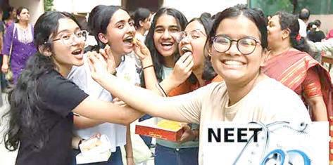 நீட் தேர்வில் முதல் 100 இடங்களில் தமிழ்நாட்டை சேர்ந்த 6 பேருக்கு இடம்
