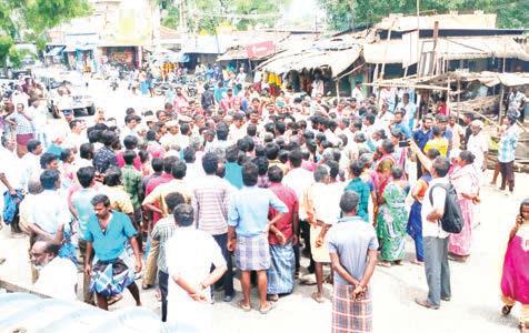 வேடசந்தூர் அருகே பரபரப்பு சம்பவம்: 3 வாலிபர்களுக்கு அரிவாள் வெட்டு