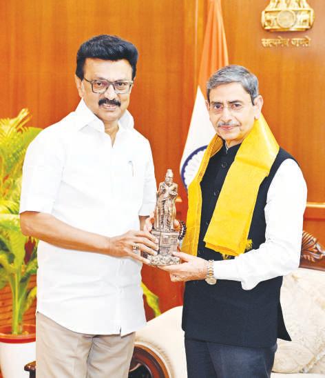 கவர்னர் ஆர்.என்.ரவி, தலைமை நீதிபதி சுஸ்ருத்துடன் முதல்-அமைச்சர் மு.க.ஸ்டாலின் சந்திப்பு